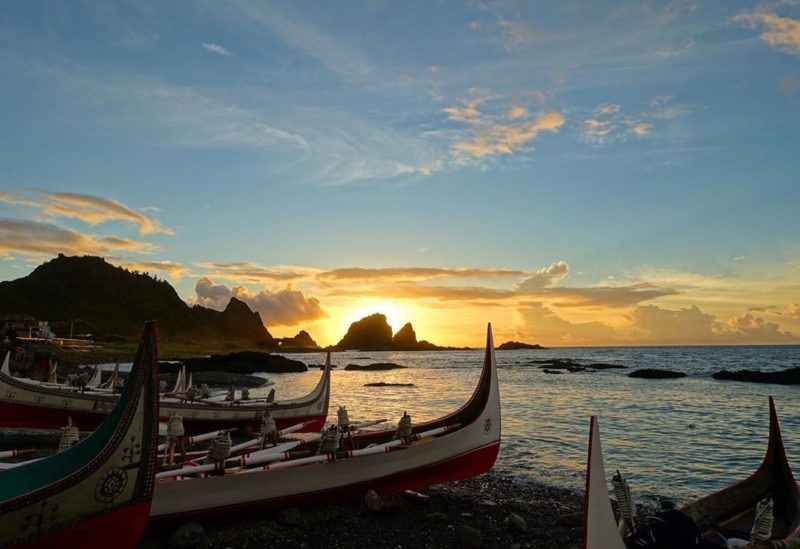 蘭嶼東清灣夕陽｜蘭嶼三天兩夜,蘭嶼景點推薦,蘭嶼秘境景點,蘭嶼美食推薦,蘭嶼懶人包,蘭嶼四天三夜