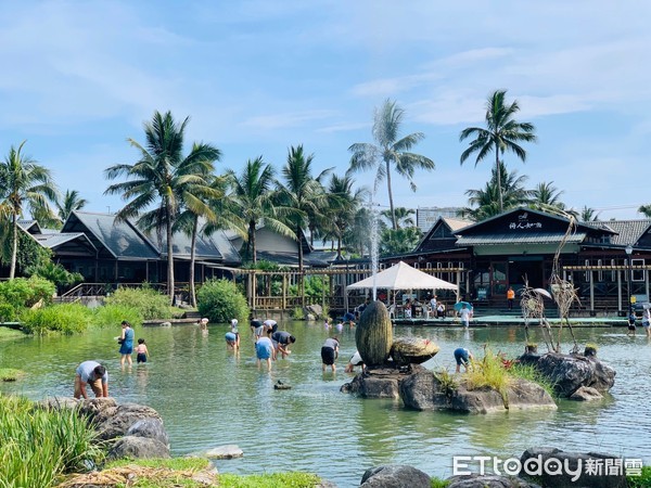 花蓮推薦免費親子玩水景點！體驗摸蜆仔、漫步木棧道賞湖景