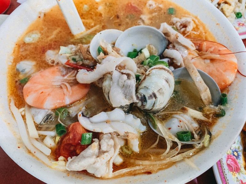 新北美食-萬里美食懶人包-湄公河南洋美食酸辣海鮮湯麵