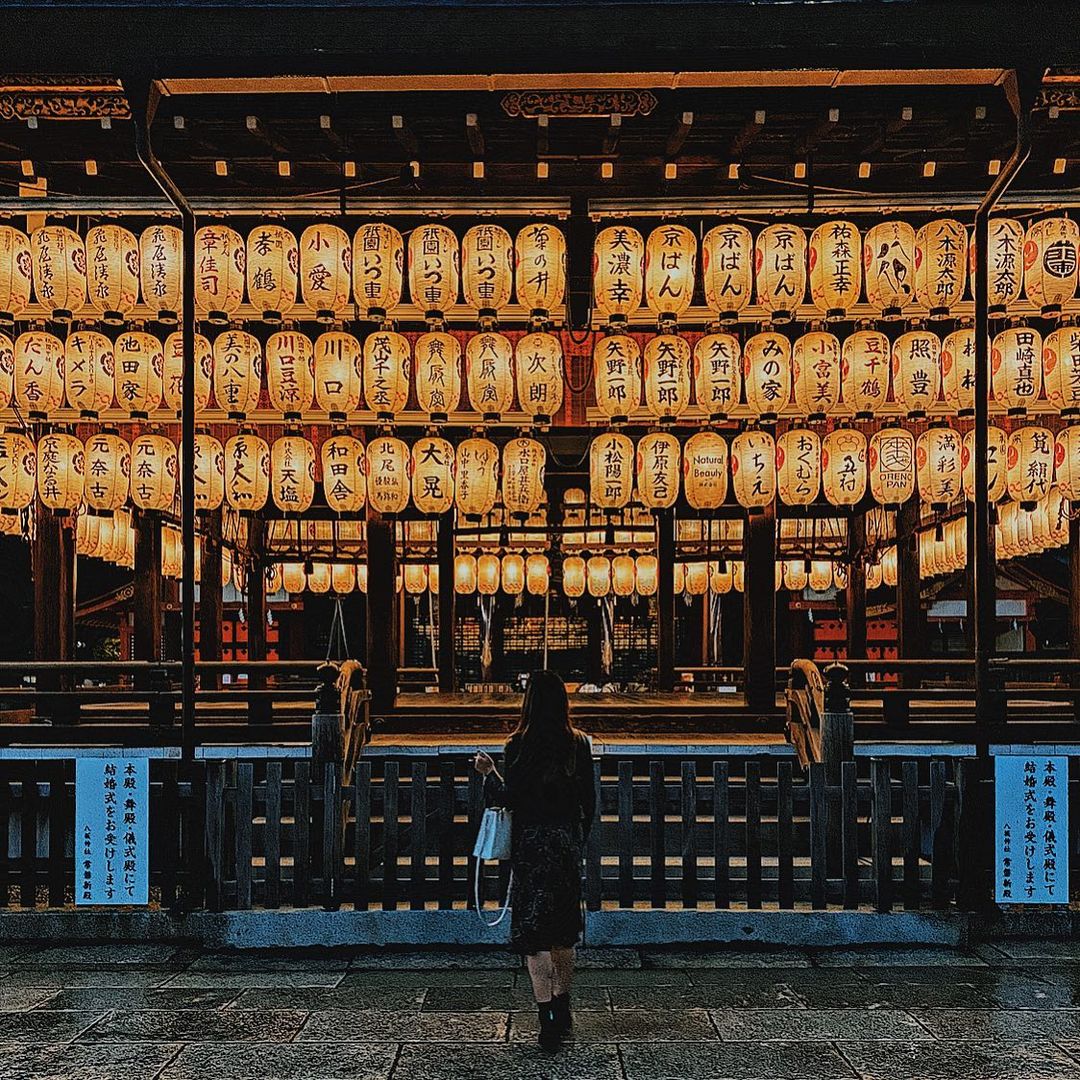京都神社 八阪神社舞殿