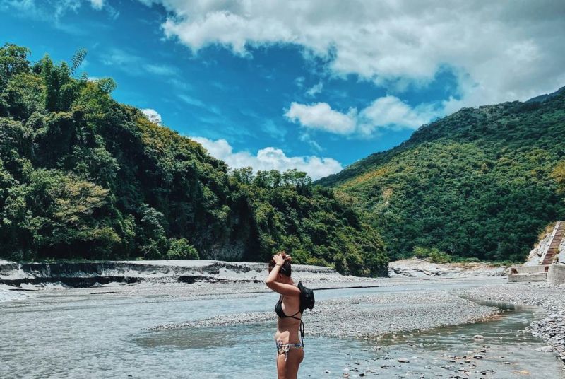 台東紅葉野溪溫泉