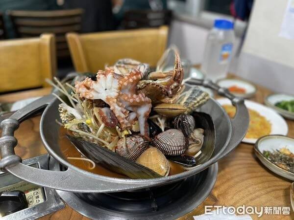 三姓穴海鮮鍋삼성혈해물탕 (도두점)