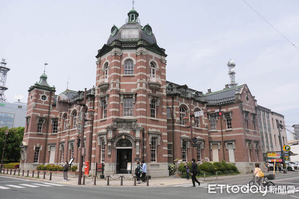 岩手銀行紅磚館與東京車站、台灣的總統府，同是由建築大師辰野金吾操刀。