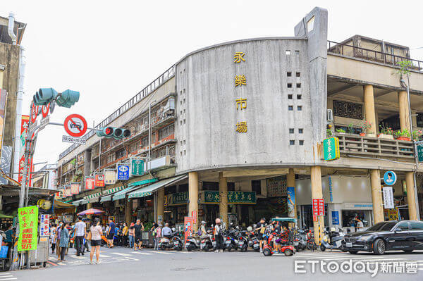 ▲台南60年歷史的永樂市場就在國華街上。