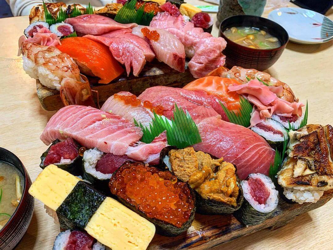 東京美食|手掌大的壽司套餐只要日幣1450!?「わかさ鮨(wakasazushi)」CP值超高的平價壽司店推薦