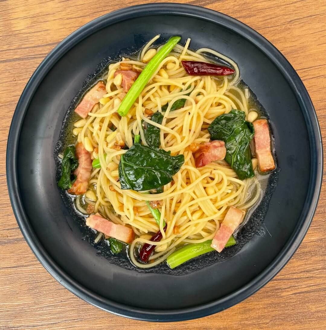 日本美食|Google4.5星美食不藏私,走訪沖繩超高CP值咖啡廳「J.’s Kitchen」!