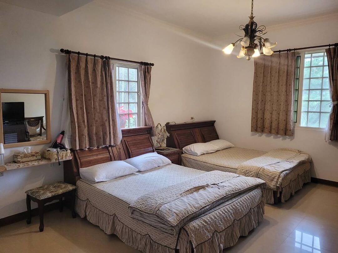雲林住宿|帶全家人出遊開趴!盤點雲林包棟民宿推薦,小木屋、南洋度假風應有盡有
雲林包棟住宿推薦|豐勝家園民宿