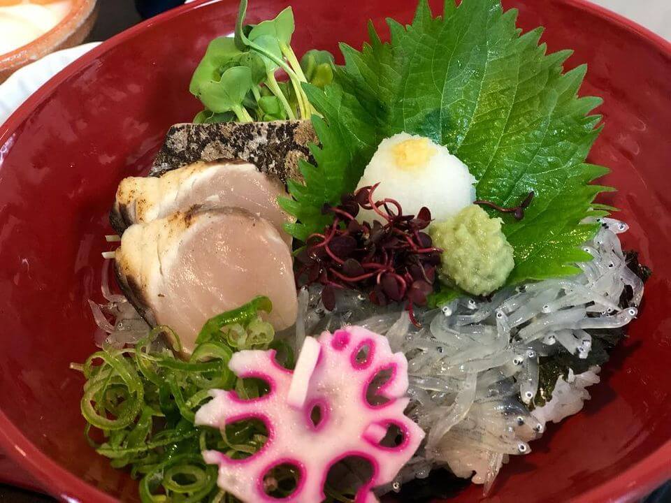 日本自由行｜【淡路島】徜徉於「御食國」的文化、美食和自然魅力，島上特色美食、伴手禮攻略報你知！