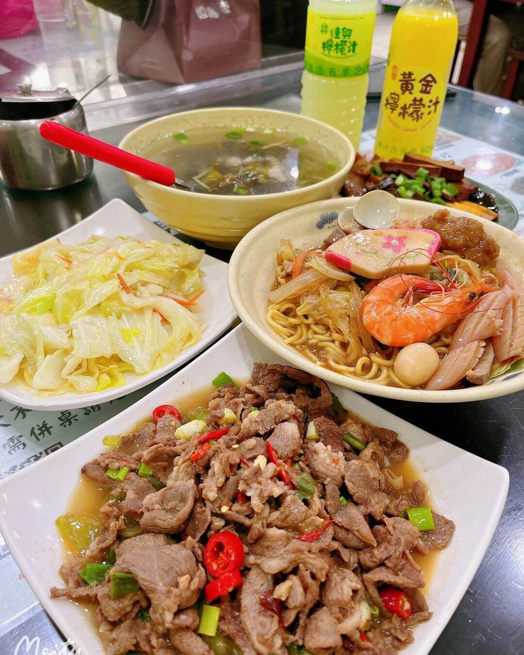 花蓮美食|在地人盤點8間絕不踩雷必吃餐廳:欣欣麵館原來是海鮮熱炒店?「這間」恍若人間仙境必吃!
