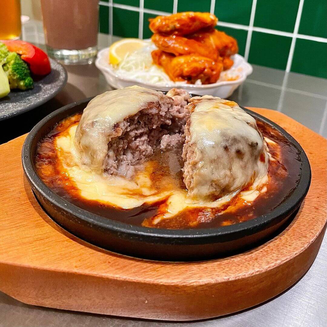 6 Must-Try Restaurants Near Taipei Dome