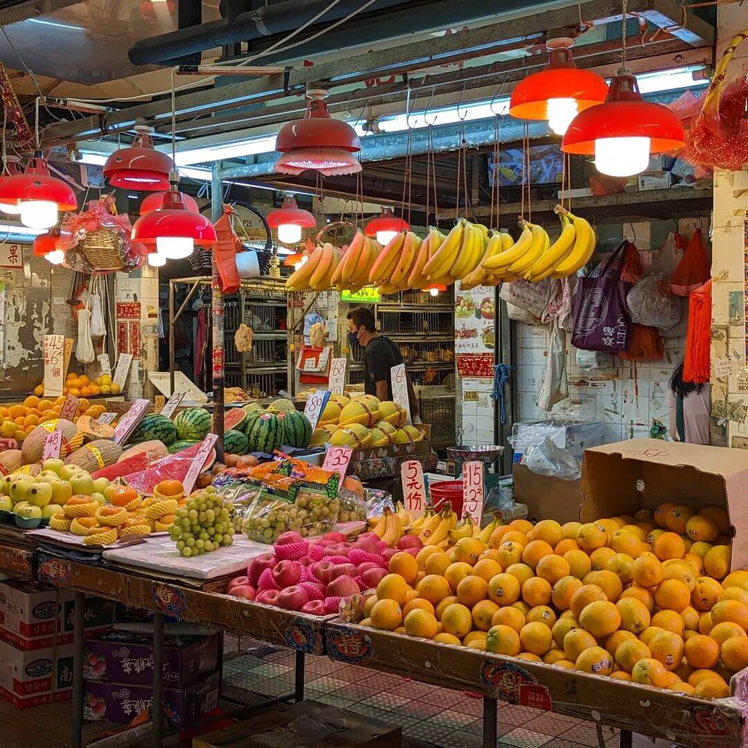 香港黃大仙周邊旅遊攻略｜大成街街市
香港景點｜行前必讀！黃大仙祠參拜流程，加碼告訴你周邊旅遊攻略，好拍好逛好好買~