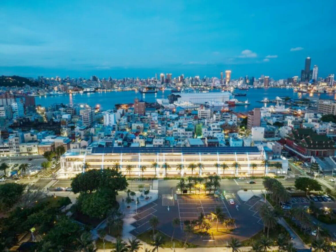 高雄景點｜在地人超推薦！旗津全新地標「旗后觀光市場」四大亮點一次看