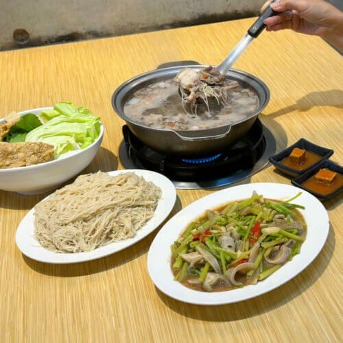 影|彰化一日遊|溪湖一日遊!打卡必吃羊肉爐 全台唯一巨無霸彩虹霜淇淋,圓滿童年賽車夢