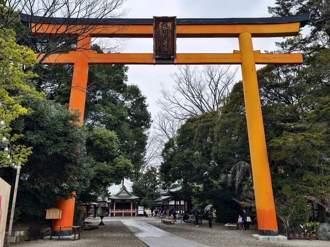 日本景點：必訪日本神社感受日本文化！祈求神明保佑