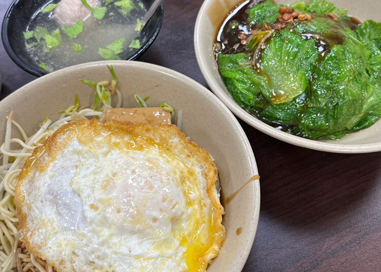 台北美食|台北十家「古早味麵攤」推薦:林青霞最愛「財神擔仔麵」、24小時不打烊的「南機場麵店」一碗只要20元!