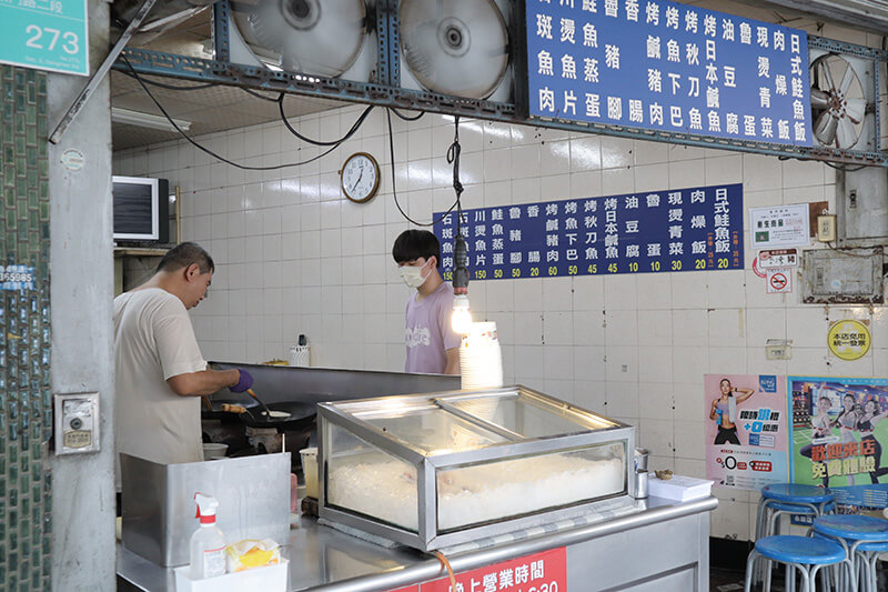 台南美食|8家在地人推薦老店小吃:國華街「福昇小食」炒鱔魚獨門焦香、「黑記」石斑魚湯用料很實在