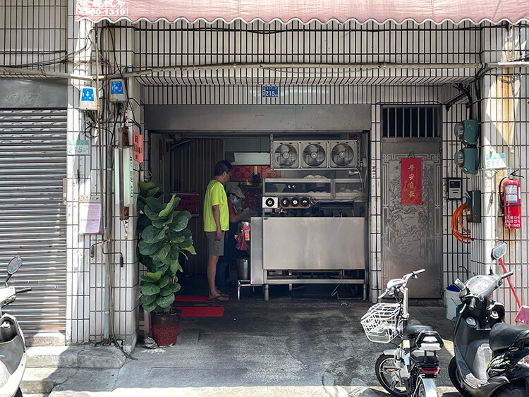台北美食|台北十家「古早味麵攤」推薦:林青霞最愛「財神擔仔麵」、24小時不打烊的「南機場麵店」一碗只要20元!