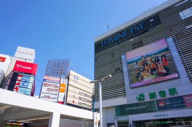 日本旅遊｜一覽東京新宿車站各大出口的必逛購物指南！