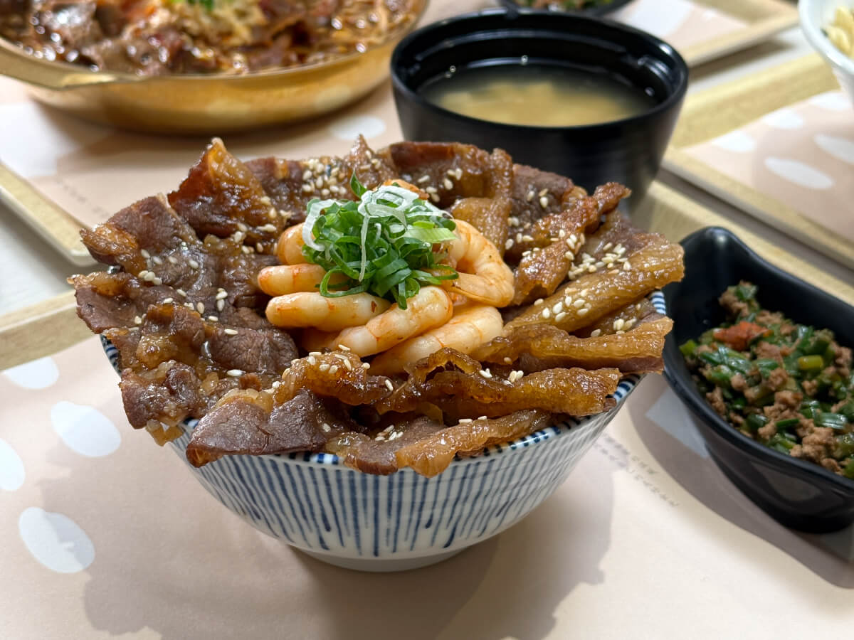 全台美食|定食8攜手AI教父最愛四川料理餐廳!打造暖食系「川味新饗宴」新菜單!