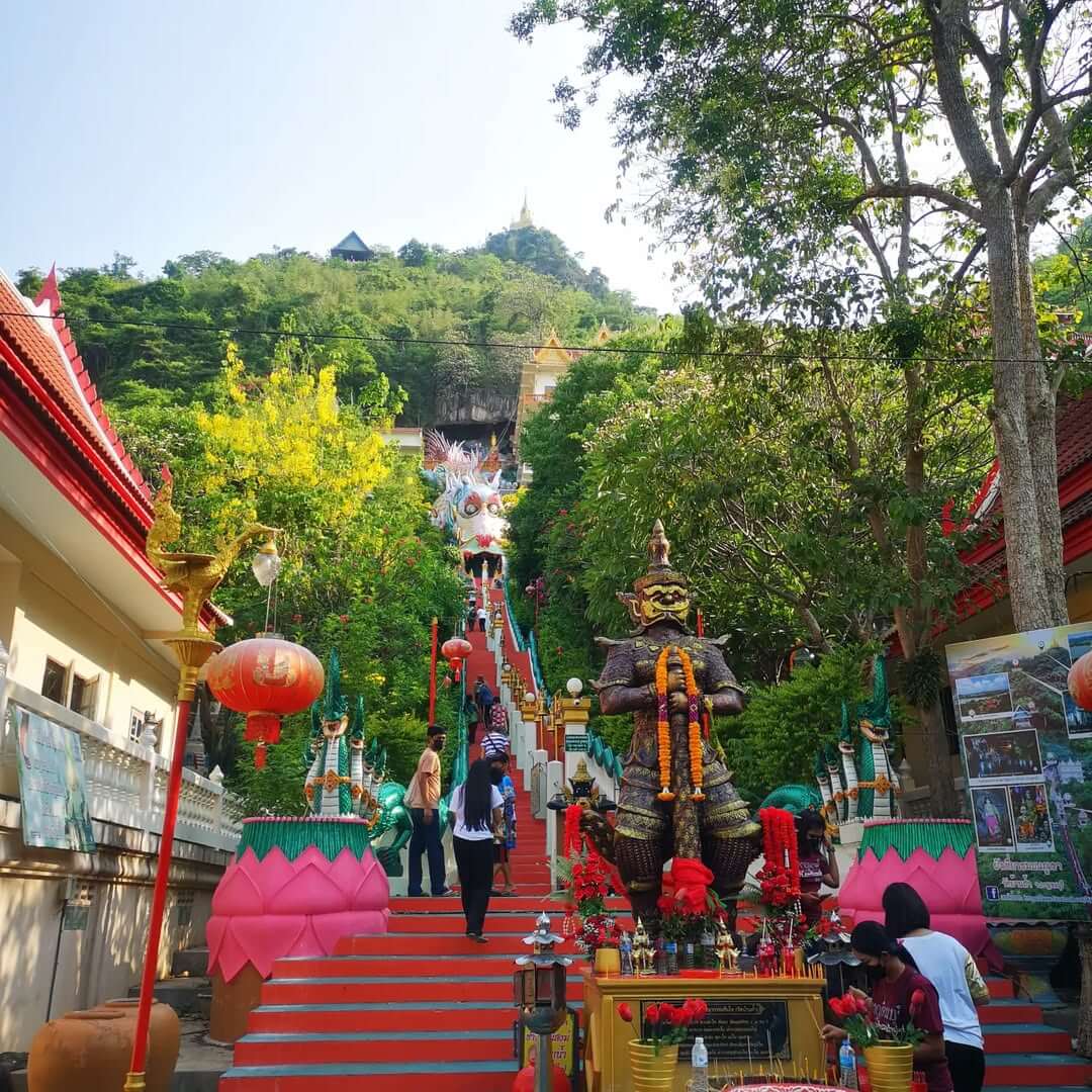泰國景點｜北碧府｜龍天寺