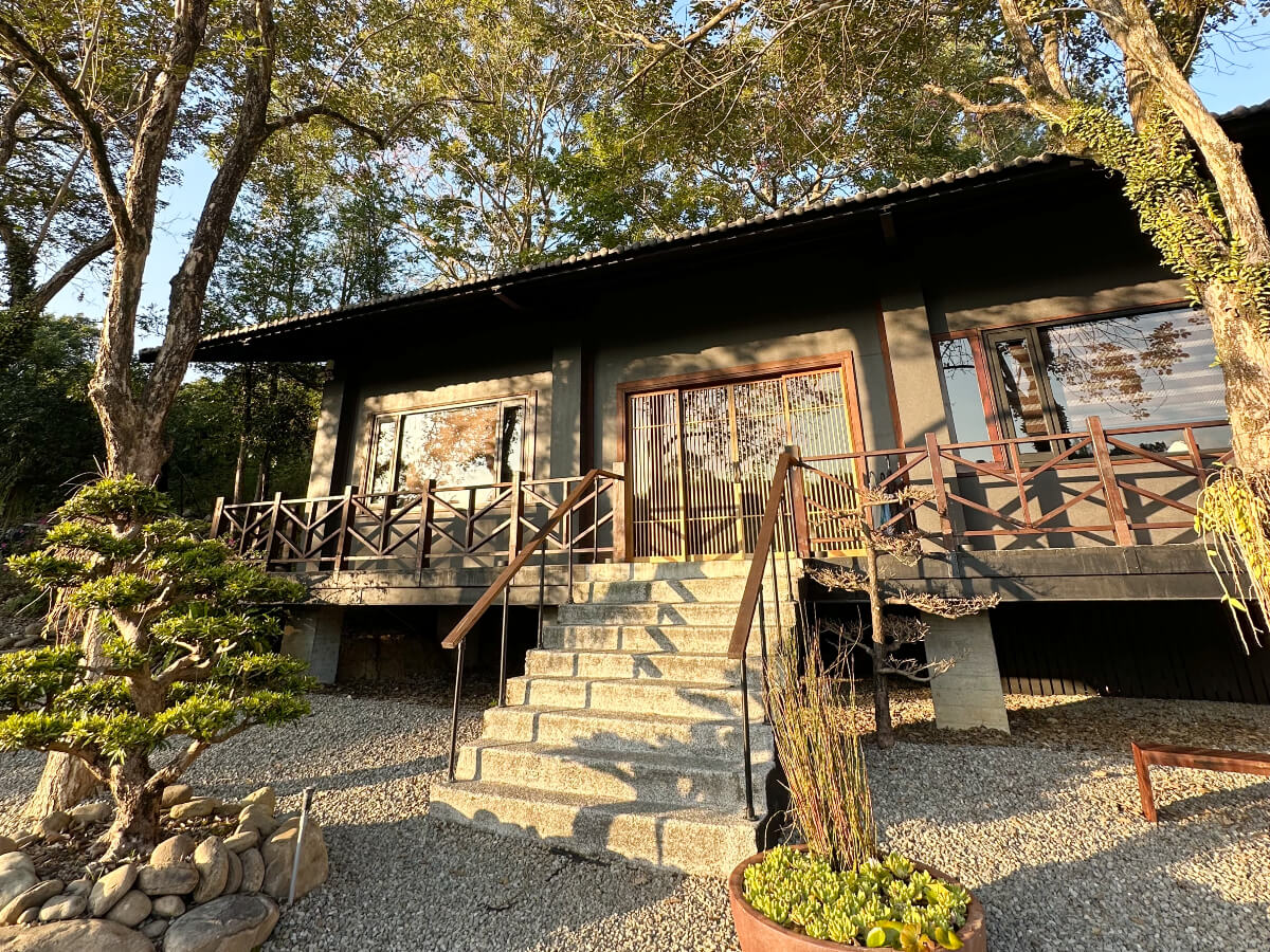 影|台中景點|台中3大秘境約會景點!巴黎街頭風咖啡廳、隱藏深山的日式庭園餐廳,約會氛圍滿分!