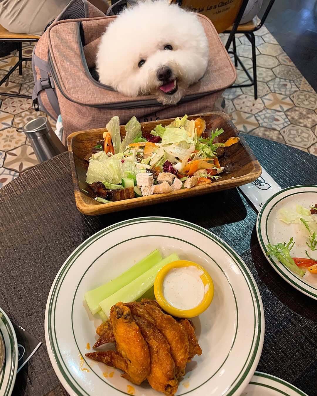 台北美食|南港軟體園區周邊美食推薦,澎湃又多樣選擇的美式料理,精緻的日式餐點,誰更能打動你的心! 台北美食:南港軟體園區周邊美食TOP7