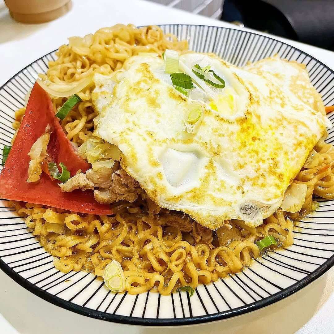高雄宵夜|港式點心、鴨血吃到飽!盤點高雄巨蛋周邊美食,下次演唱會散場就吃這家 高雄巨蛋周邊宵夜推薦6選