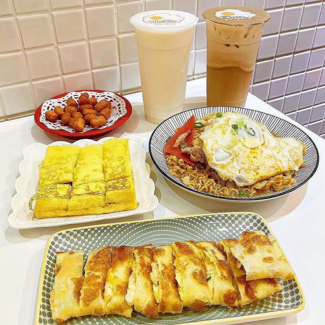 高雄宵夜|港式點心、鴨血吃到飽!盤點高雄巨蛋周邊美食,下次演唱會散場就吃這家 高雄巨蛋周邊宵夜推薦6選