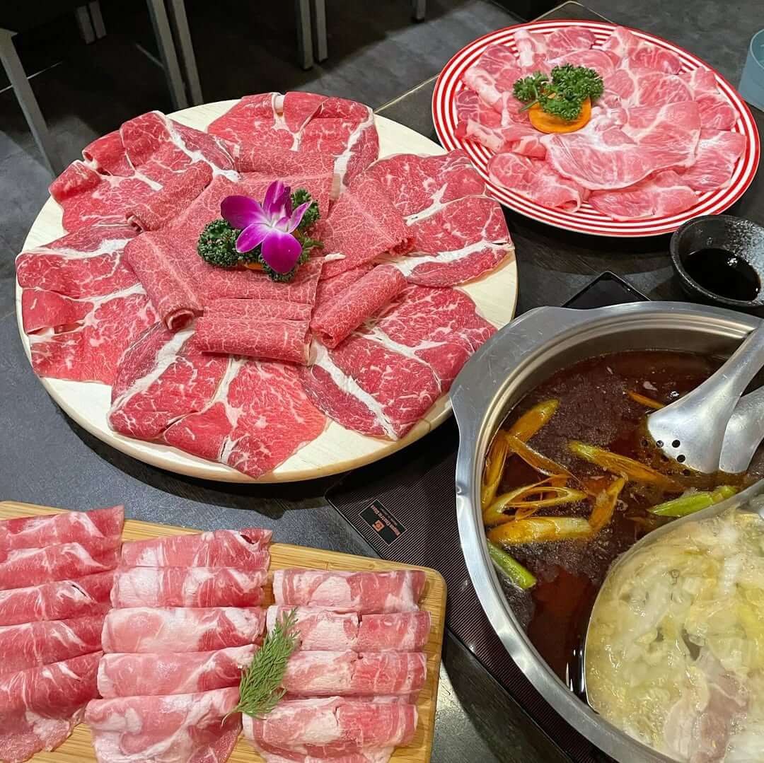 高雄宵夜|港式點心、鴨血吃到飽!盤點高雄巨蛋周邊美食,下次演唱會散場就吃這家 高雄巨蛋周邊宵夜推薦6選