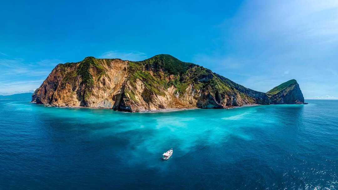 宜蘭景點|2025龜山島登島玩法全攻略!本篇快收藏!讓人讚嘆大自然的巧奪天工 宜蘭景點|2025龜山島登島玩法全攻略!本篇快收藏!讓人讚嘆大自然的巧奪天工
