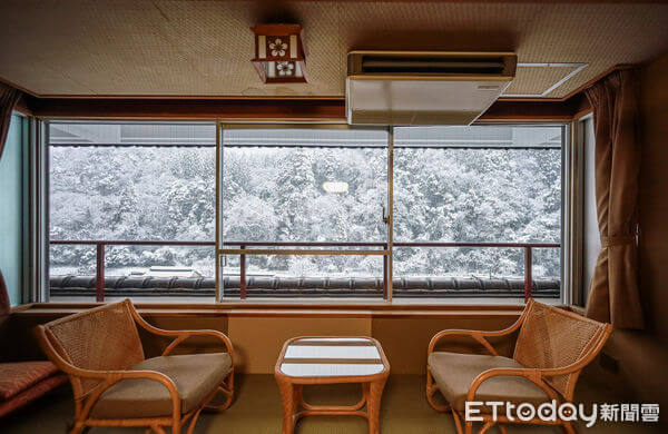 日本住宿|開箱鳥取必住「三朝館」!千坪日式風呂享雪見溫泉,再大嗑松葉蟹