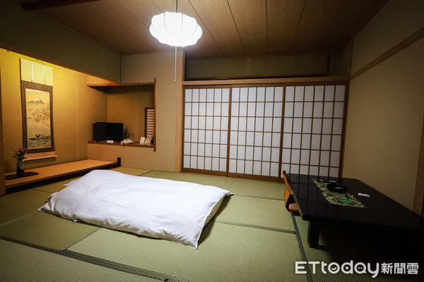 日本住宿|開箱鳥取必住「三朝館」!千坪日式風呂享雪見溫泉,再大嗑松葉蟹