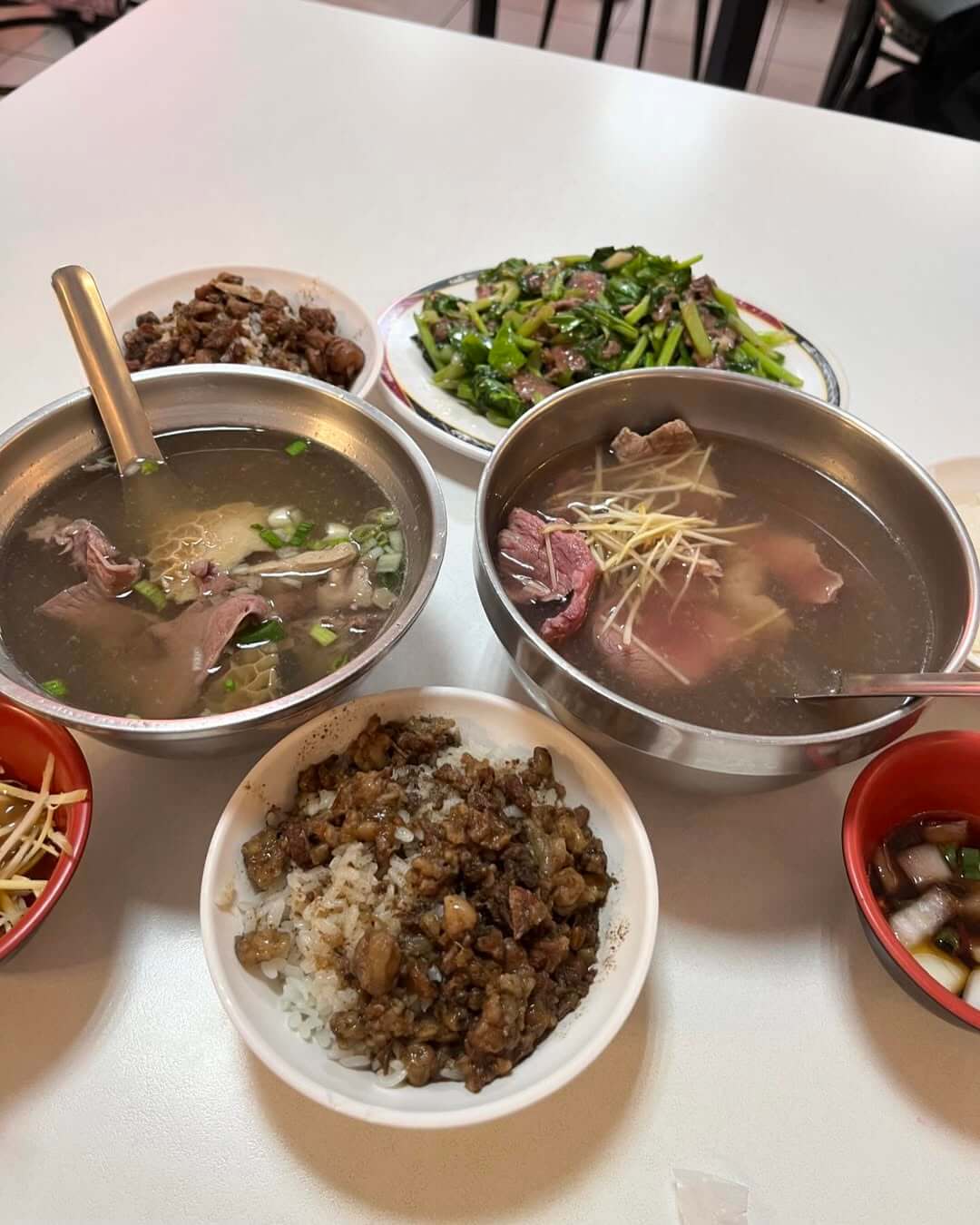 台南牛肉湯推薦|在地人不想分享的牛肉湯店 TOP 9,超詳細台南牛肉湯地圖首次公開! 台南牛肉湯|旗哥牛肉湯