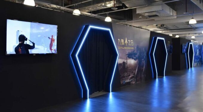 台北の観光スポット|台北・三創「VIVELAND VRバーチャルリアリティパーク」五感を刺激する没入型体験!アドベンチャー、レース、脱出ゲームが遊び放題!
