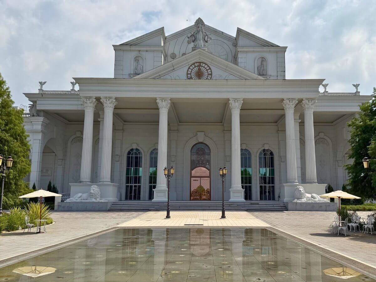 嘉義景點｜走進嘉義的童話王國～開箱兩座夢幻城堡，歐樂沃築夢城堡與蓋婭莊園一次收錄！