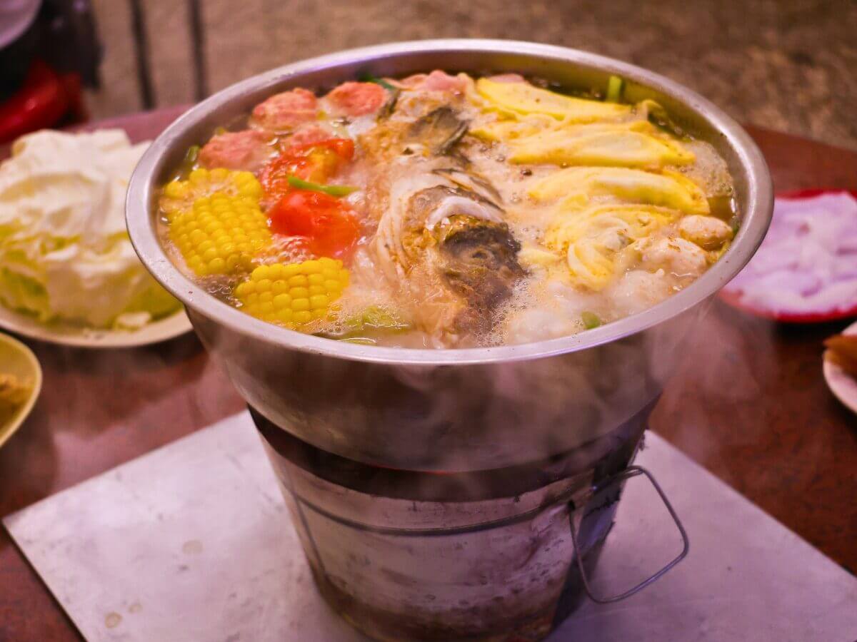 台中美食｜秋冬限定三大暖心美食！白玉烤梨、芝麻湯圓、炭燒火鍋一次收集