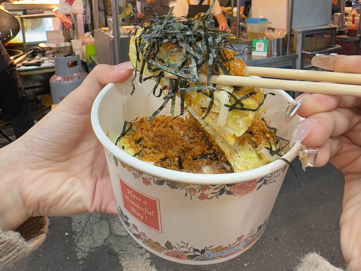 新北美食｜三重在地人逛的三和夜市，500 元實測吃 7 家美食清單