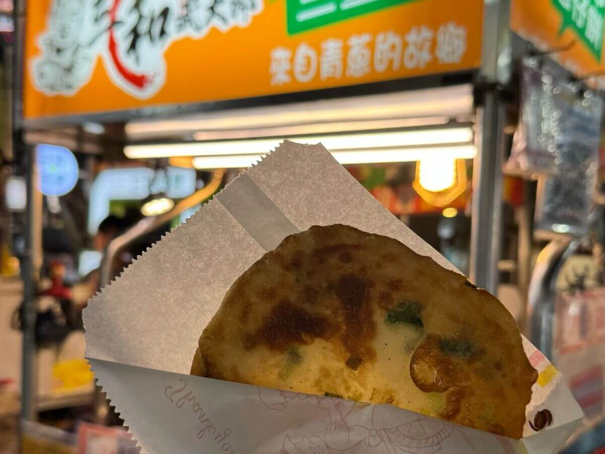 新北美食｜三重在地人逛的三和夜市，500 元實測吃 7 家美食清單